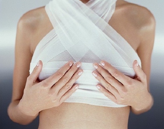 Phẫu thuật nâng ngực không phải là nguyên nhân gây ung thư vú