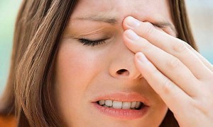 hiện tượng đau đầu nhức hốc mắt 5