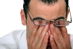Ngứa mí mắt là bệnh gì?